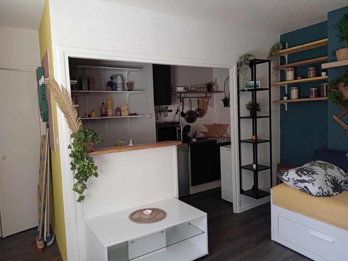Calme, Hyper Centre. Apartment